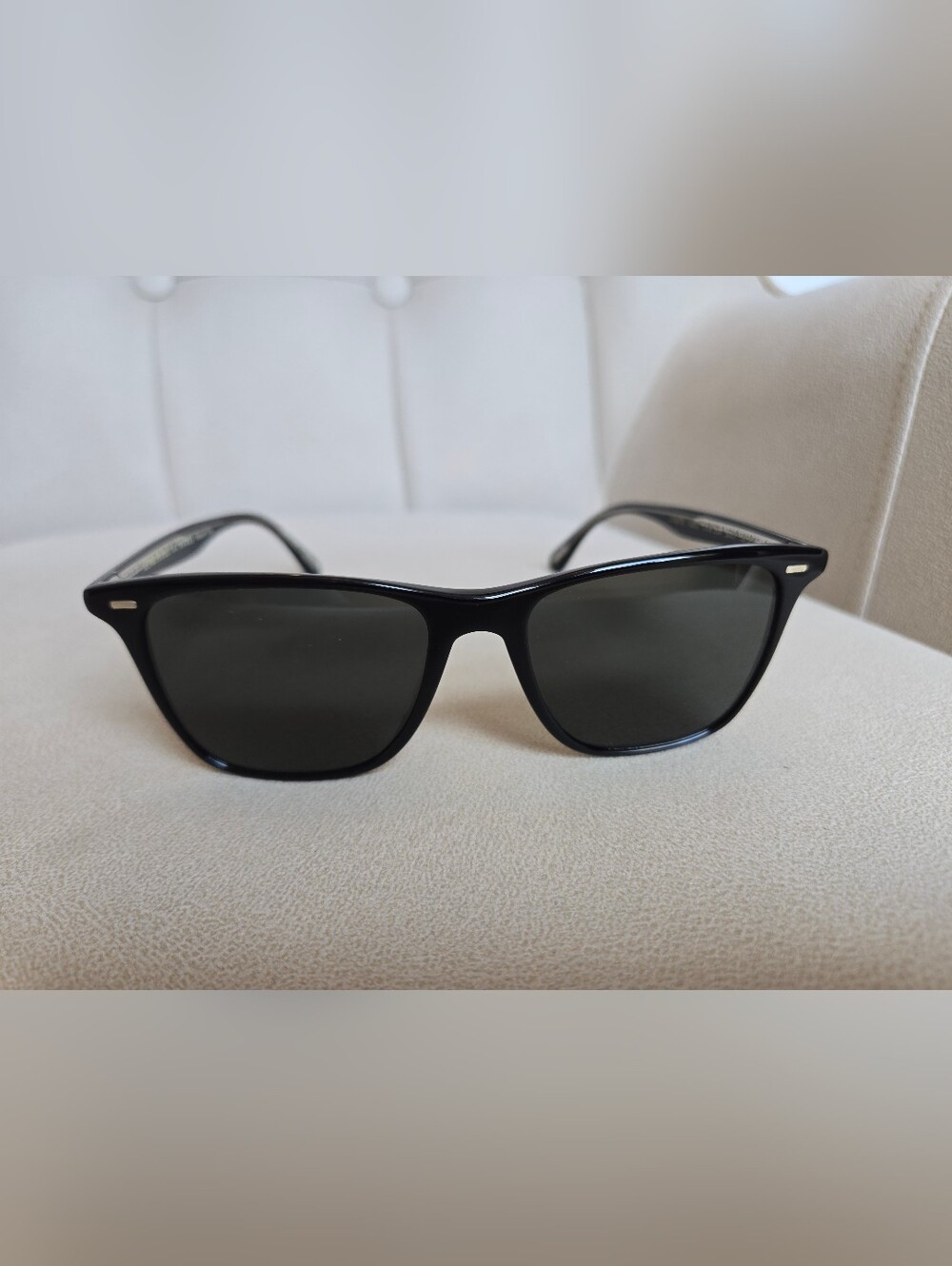 OLIVER PEOPLES Ollis Sun OV5437SU Black / Midnight Express Polarized 1005P2 54mm